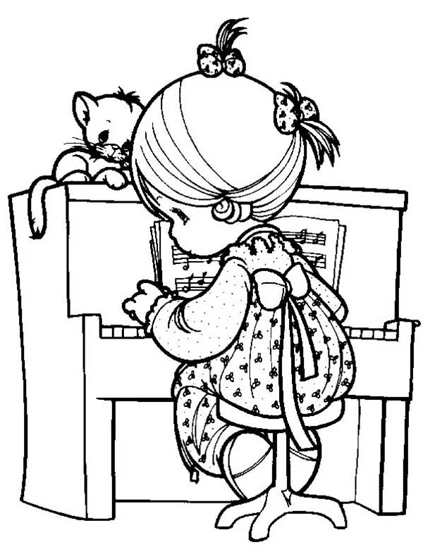 menina com gato com gatinho